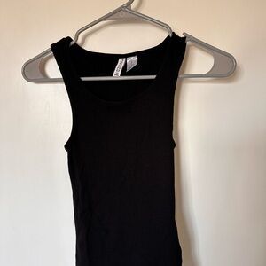 H&M Black Fitted Tank Top with Wide Straps